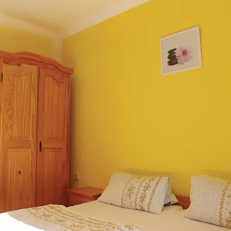 Four-bedroom Holiday In Nyaraló Lichte