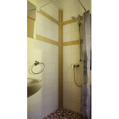 Nyaraló Four-bedroom Holiday In Lichte